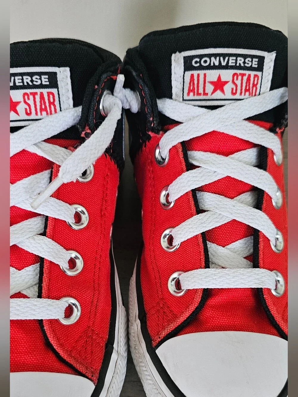 Converse low top